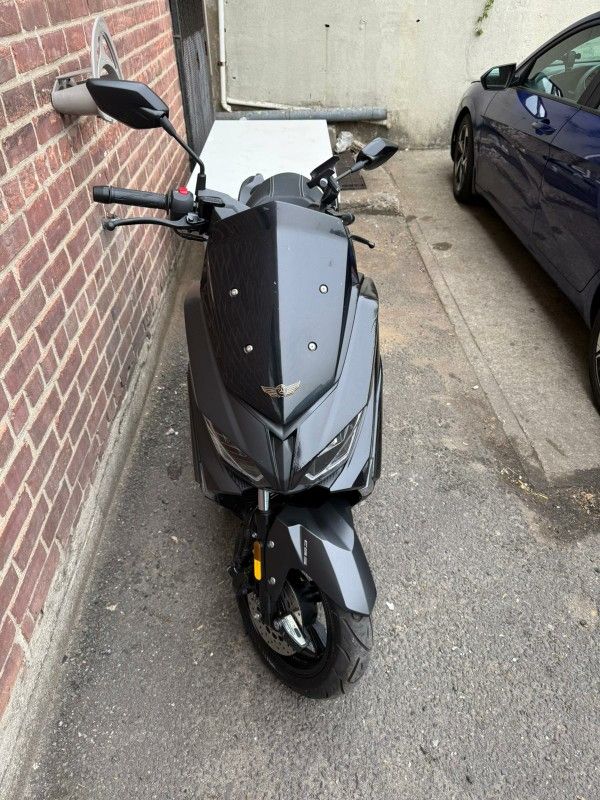 MOTOR BIKE NEGOTIABLE