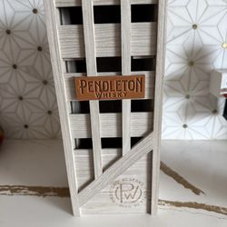 Pendleton Whisky box , great shape