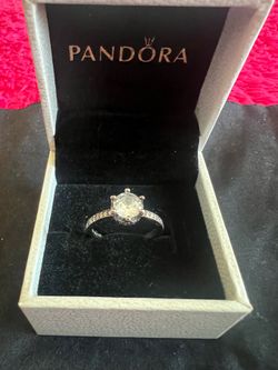 💍💎 Pandora/Clear Crown 💍 Solitaire Ring Size 7 W/Box
