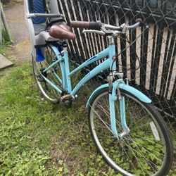 LOW PRICE MOVING- $600 RETAIL ADULT BEAUTIFUL CRUISER BIKE 