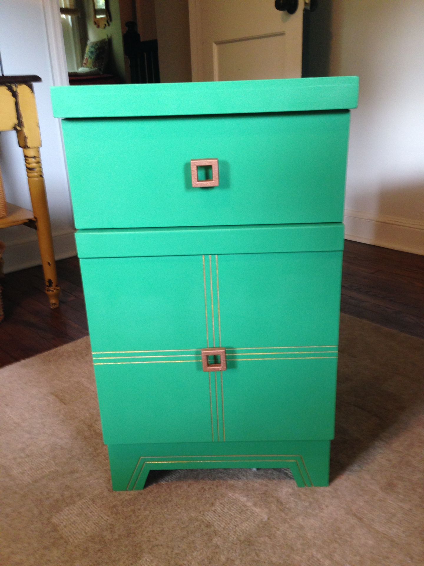 Mid Century Night Stand/Side Table