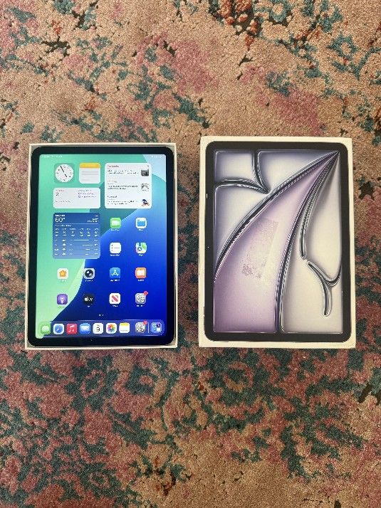 Mint Condition iPad Air 11" 512GB Space Gray