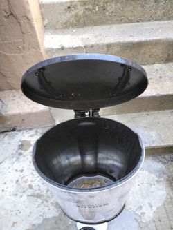 Foot opener trash can"