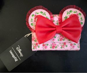 Loungefly Minnie mouse pink red roses wallet