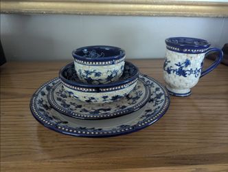 Temp tations dish set