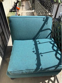 armless chair