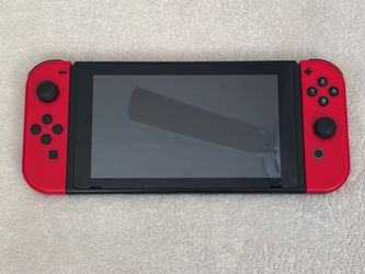 Nintendo Switch Console 32GB Red/Black Joy-Con Wi-Fi USB-C 2019 HAC-001