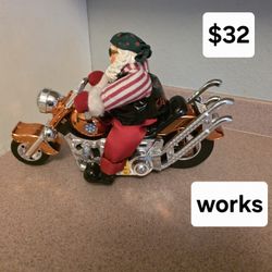 Christmas Santa Claus on motorcycle playes born to be wild song $32

Pick up in Harlingen, I live near Walmart
Antiques, Telephone, Flags & Collectabl