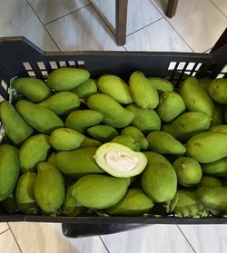 Mango verde tierno $10 por libra