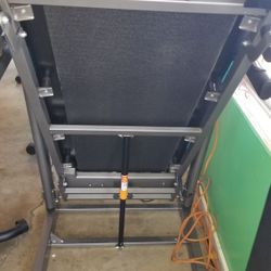 Treadmill Like New Buenas condiciones $150