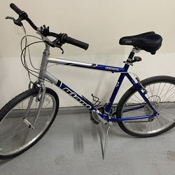 Giant Sedona Hybrid Bike