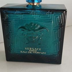 Versace Eros Eau De Perfume 200 ml (6.7 Oz)