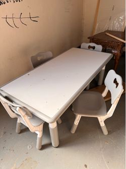Grey/White Kid’s Table + 4 chairs