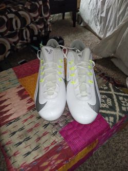 Nike Flywire Soccer Cleats 