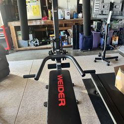 Weight Bench With Resistance Bands