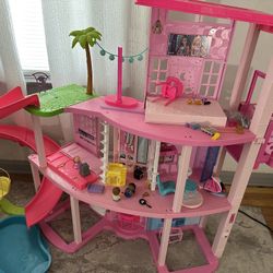Barbie Dreamhouse 