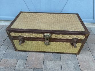 Possibly a Hollywood Regency Wicker Cedar Hope Chest Blanket Trunk 6326