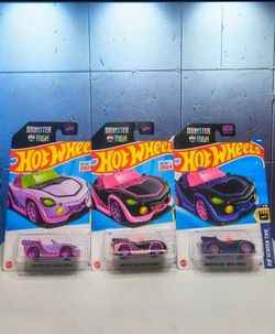 Hot Wheels Monster High Lot 3 $15