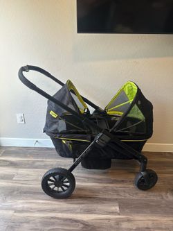 Evenflo Pivot Xplore Xplore