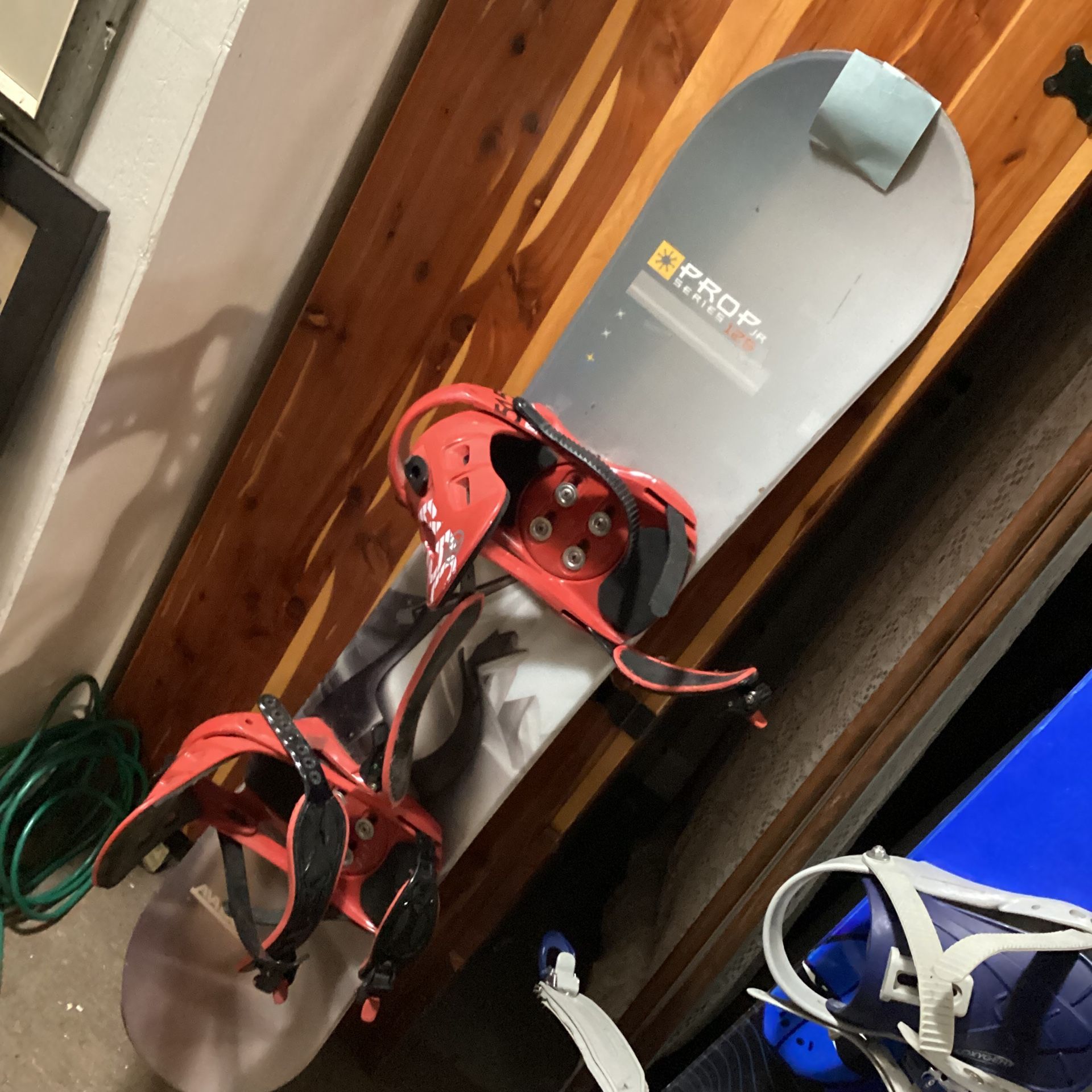 Snowboard Avalanche Prop Jr 125 Cm With Bindings