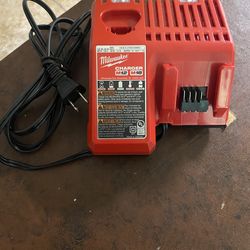 Milwaukee M12 And M18 Charger