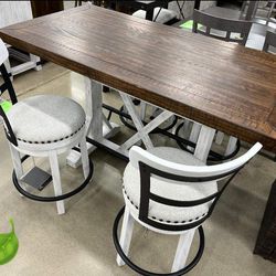 Ashley Dinings Sets Dinings Tables and 4 Bar Stools Valabeck