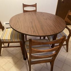 Kitchen Table And Chairs