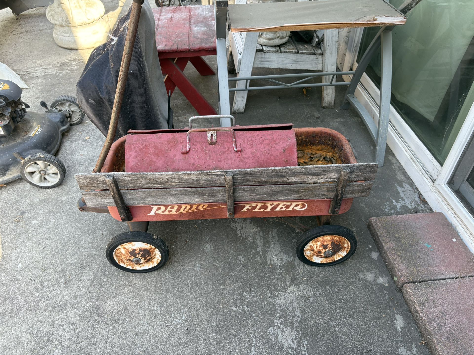 LITTLE TOY WAGON