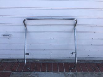 Center console grab rail