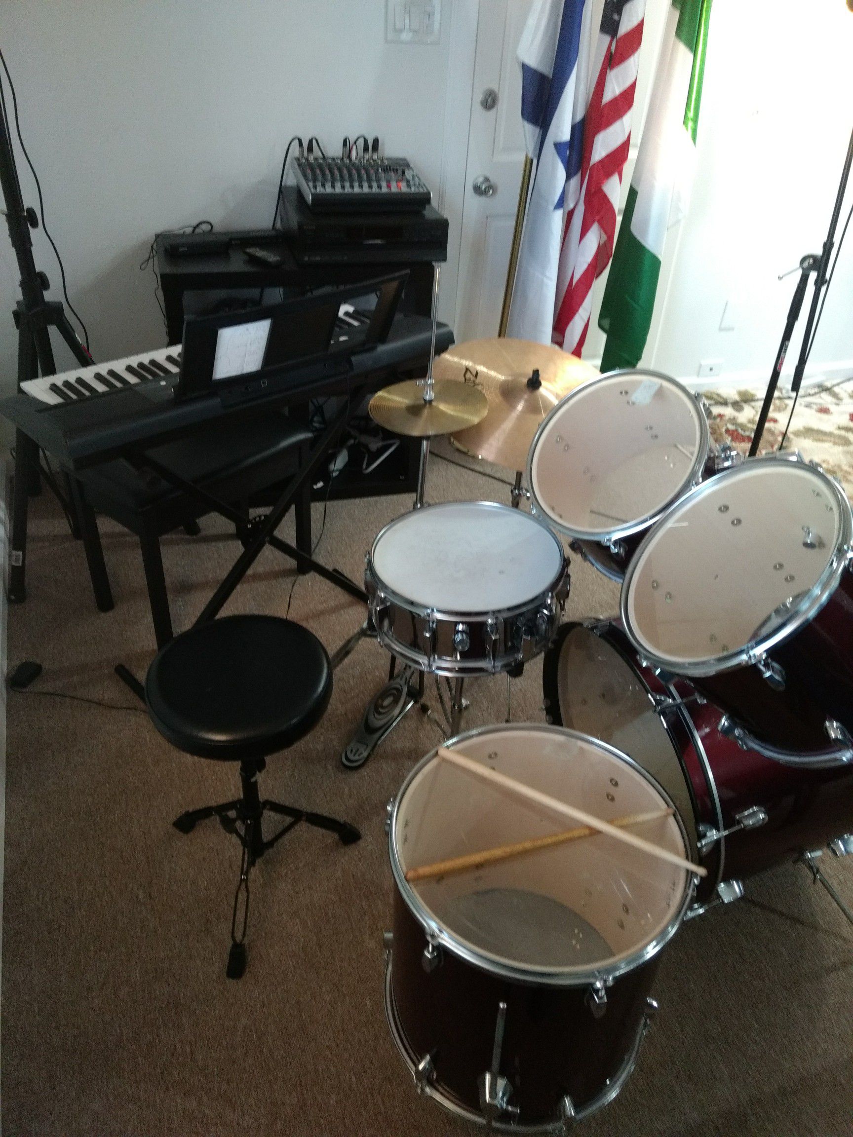 Drums set with the chair
