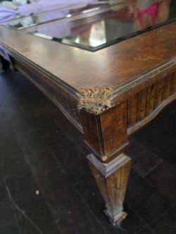 Large coffee table with 3 glass inserts