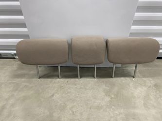 2005 2006 Honda CRV Rear 2nd Row Headrests Set of 3 Tan Beige Cloth OEM