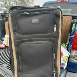 Rolling Suitcase 