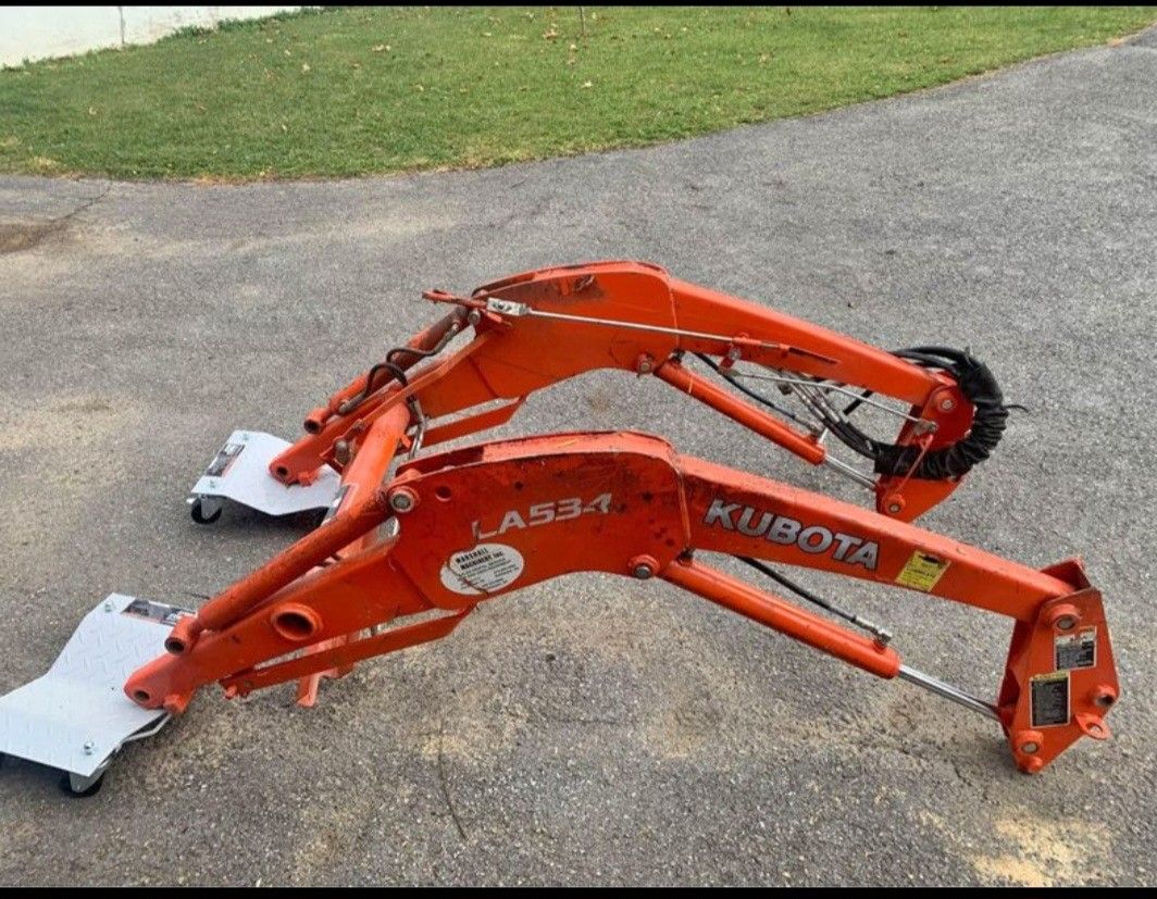 Kubota LA534 Front Loader