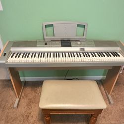 Yamaha 88 Key Piano 