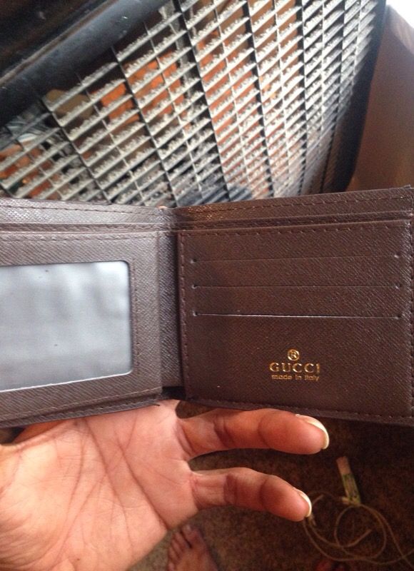Gucci wallet