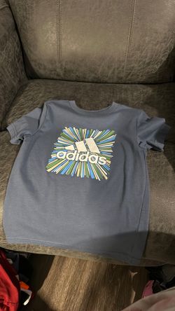 Boys T-shirt size 4