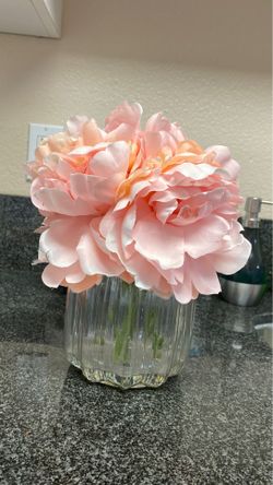 Flower with vas