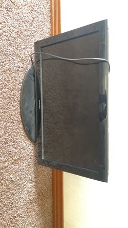 $20 Toshiba Flat Screen TV