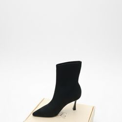 Black Heeled Boots  for Women 