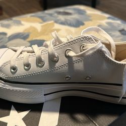 Converse Ladies Sneakers