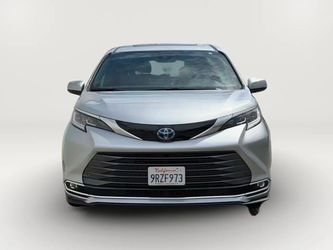2025 Toyota Sienna