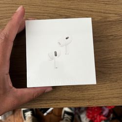 Brand new AirPods 2nd Generation 