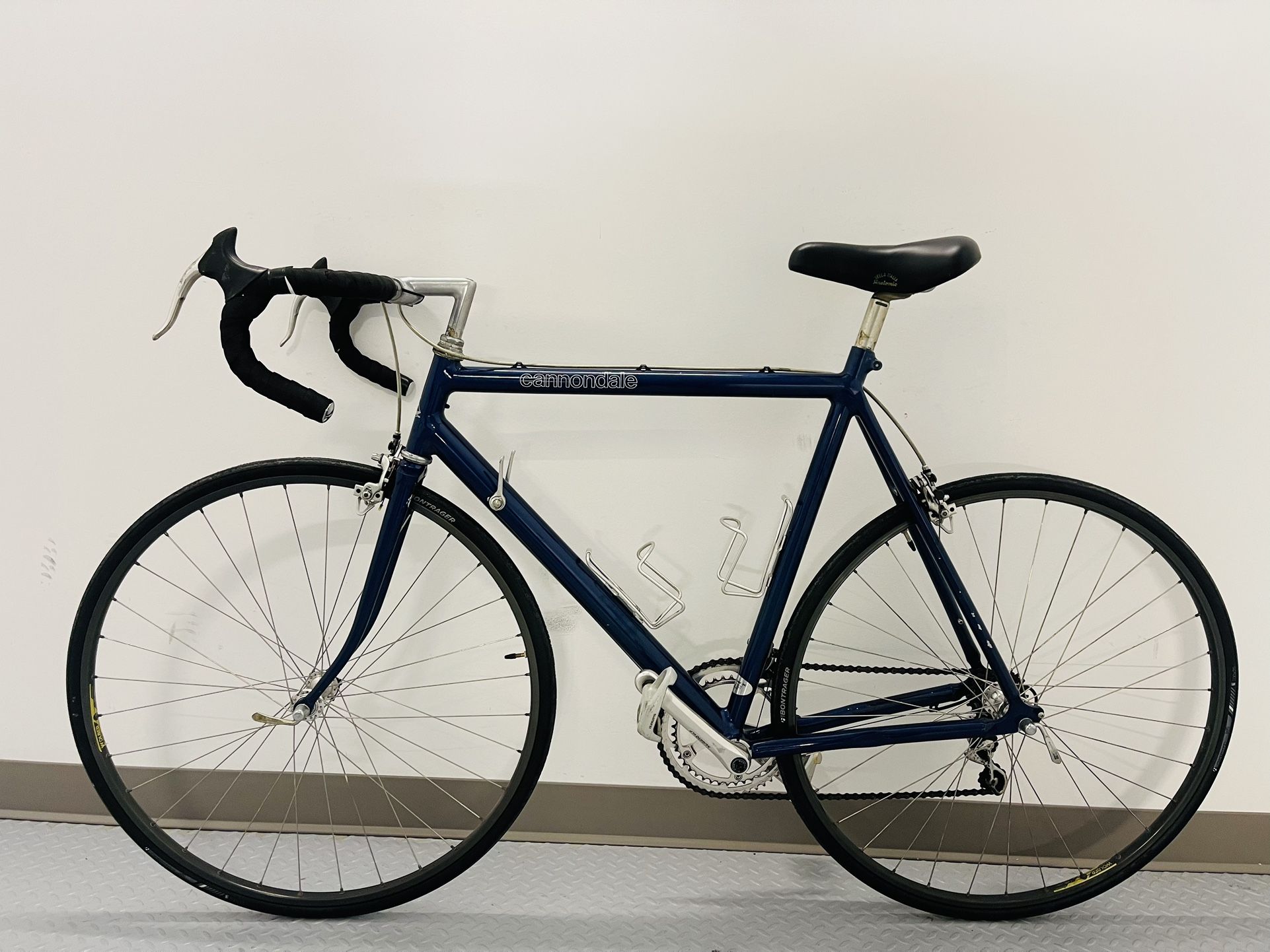 Beautiful Bicycle Cannondale Road Bike
