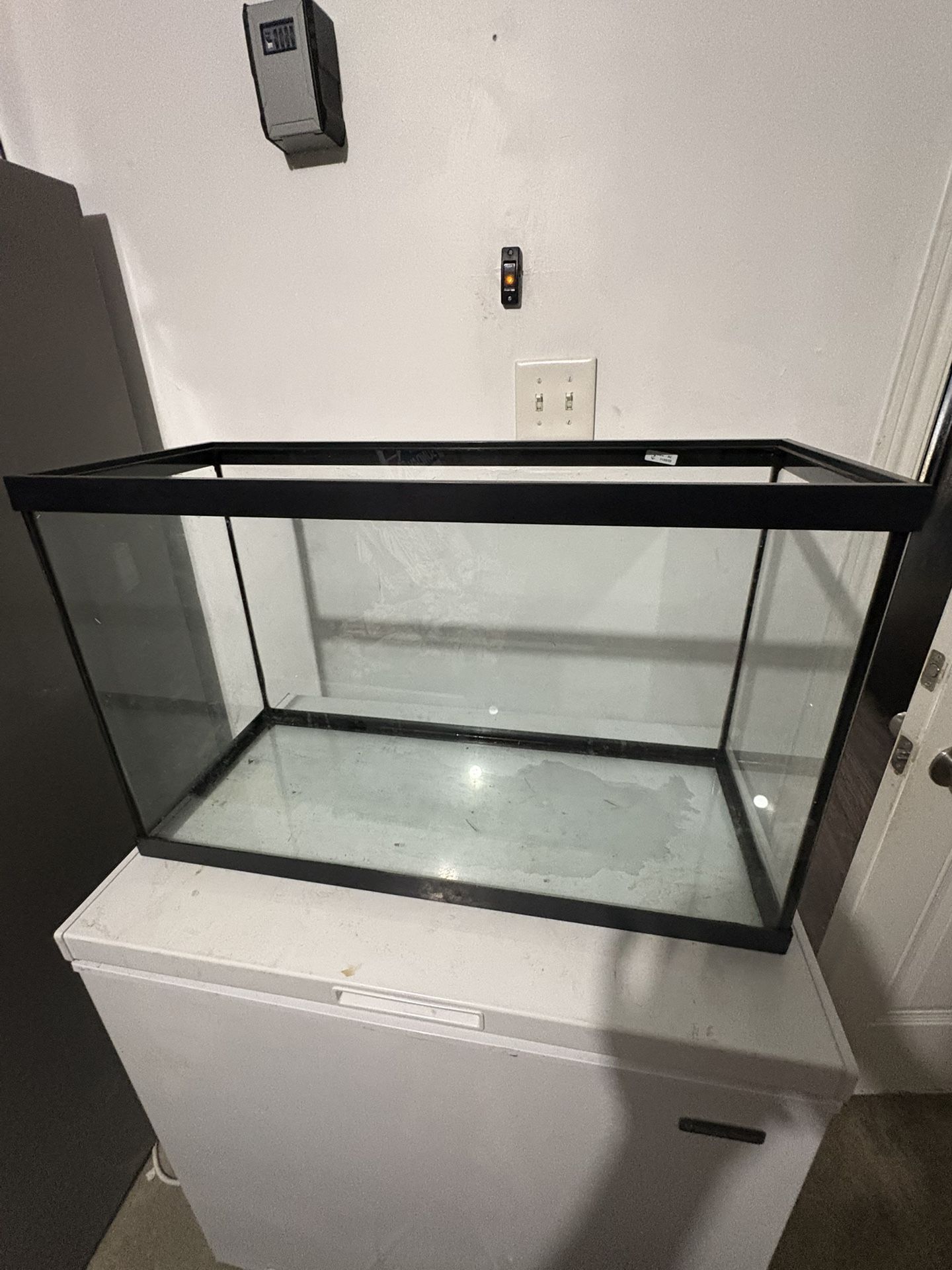 Glass Aquarium Tank