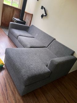 Couch with chaise