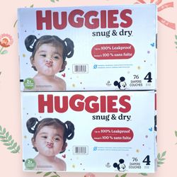 Huggies Snug & Dry Diapers 76 Count Size 4