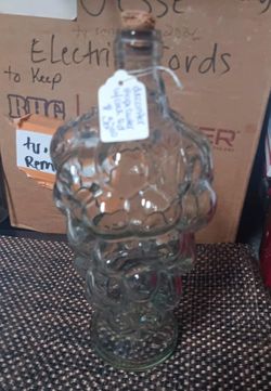 Decanter Grape Cluster Shape Glass