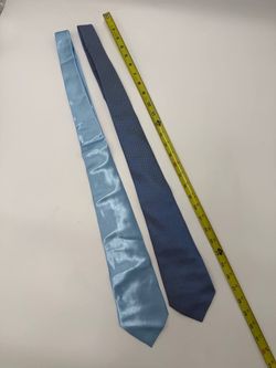 2 Men’s Blue Neck Ties Solid Satin & Textured Pattern Formal Business Lot