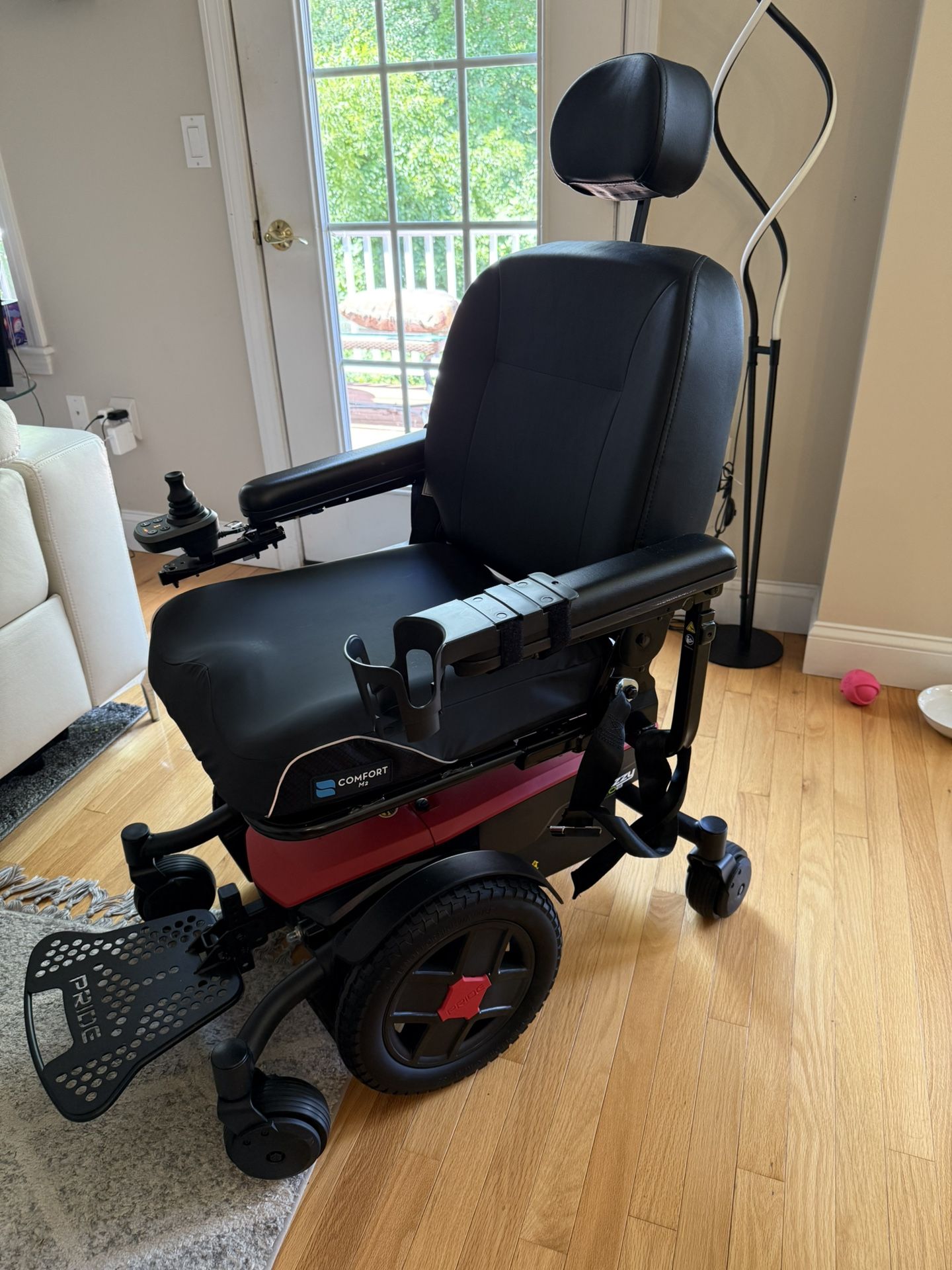 Motorized Wheelchair - Pride Jazzy Evo 613